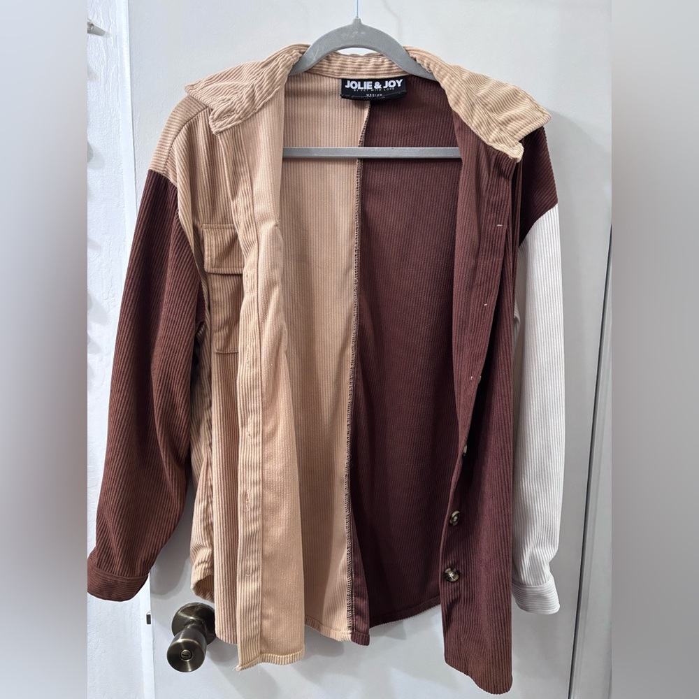 Jolie & Joy Women's Colorblock Button Down Shirt - Brown, Cream, White - Picture 6 of 7